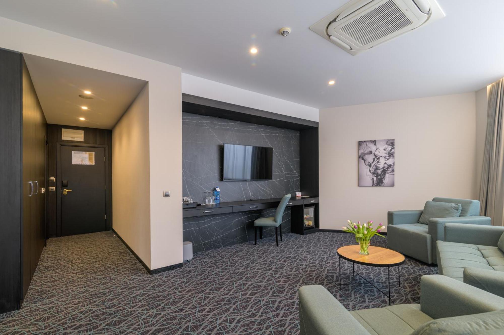 Rosslyn Dimyat Hotel Varna Exterior photo